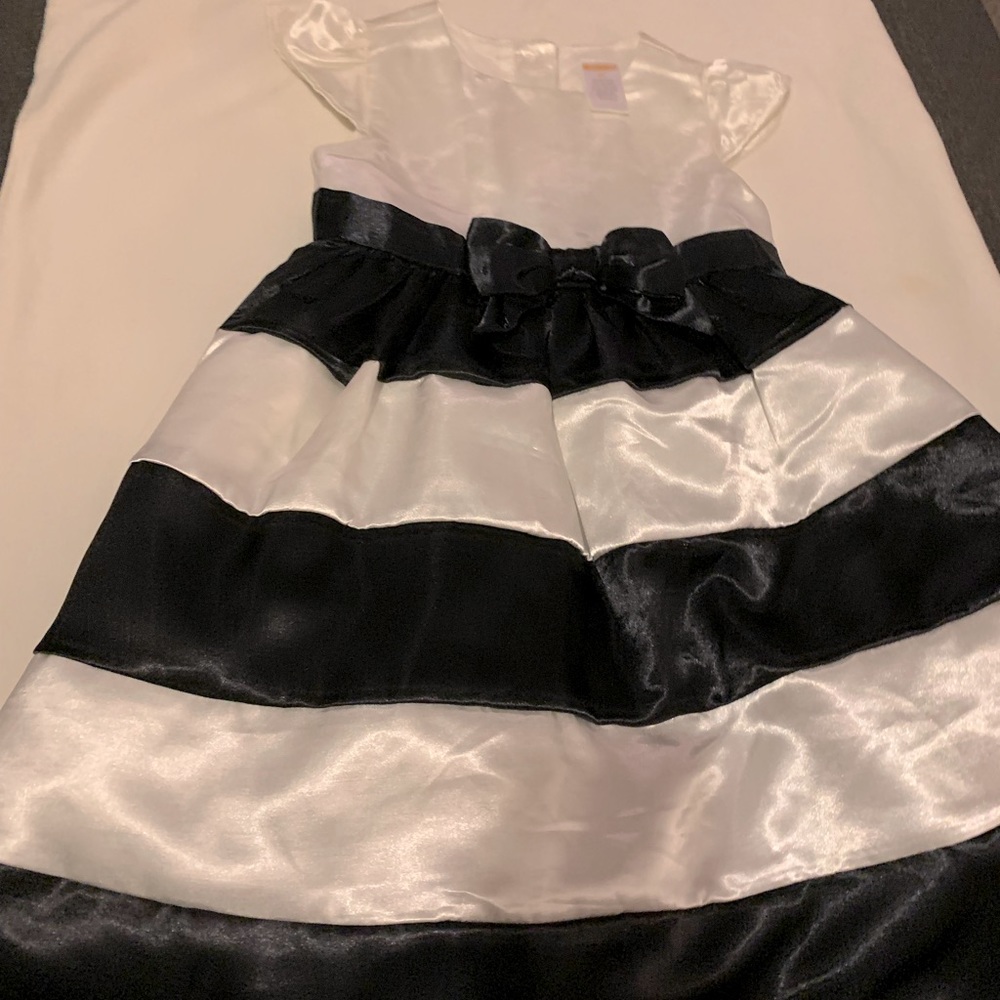 EUC Gymboree size 4t dress